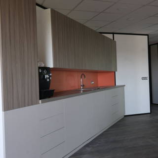 Bureau privé 24 m² 4 postes Coworking Rue Jeanne Braconnier Meudon 92360 - photo 4